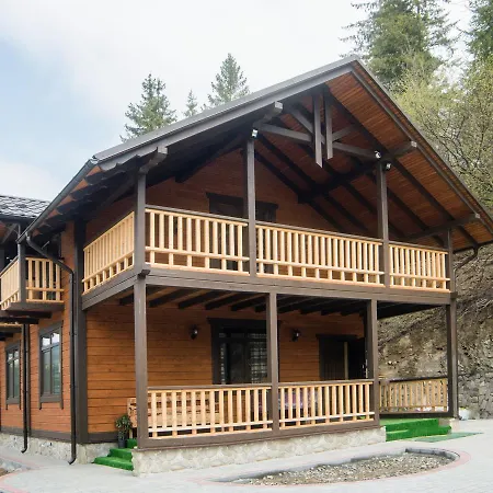 אכסניה Karpatska Oselia