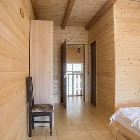 Karpatska Oselia * ורחובינה