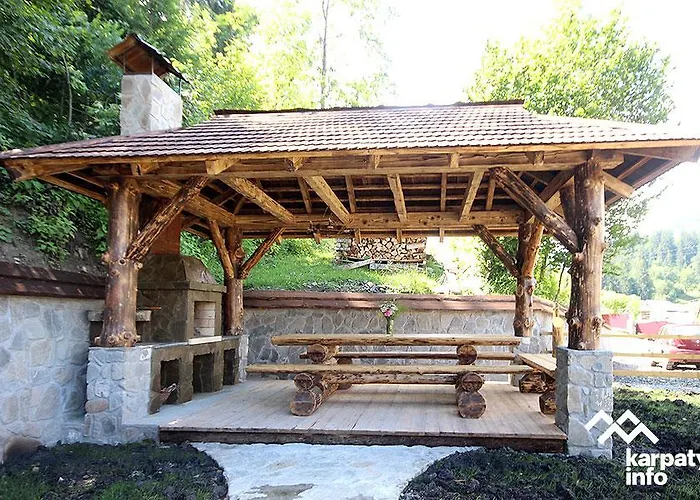 Karpatska Oselia 山林小屋 *