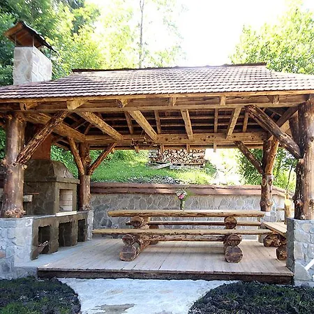 Karpatska Oselia Lodge *